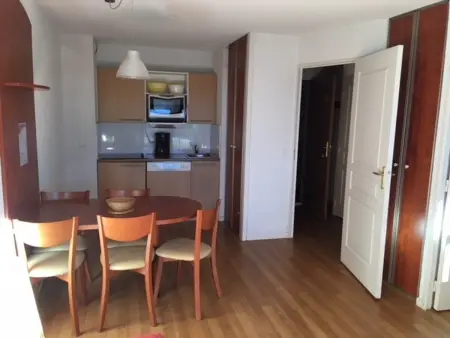 T2 4 pers - terrasse sud, parking, piscine, salle de fitness, près des pistes - Photo 2