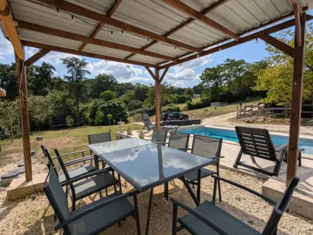 Maison Familiale avec Piscine Privée et Grand Jardin - Photo 3