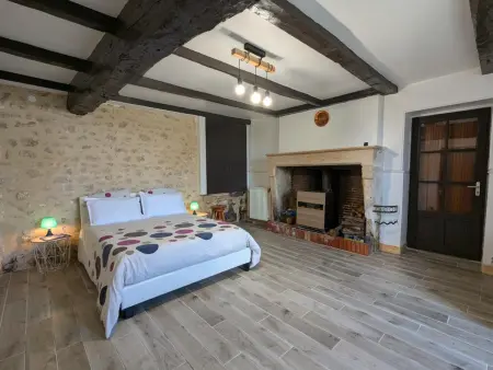 Maison Familiale avec Piscine Privée et Grand Jardin - Photo 12