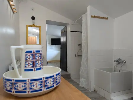 Maison Familiale avec Piscine Privée et Grand Jardin - Photo 23