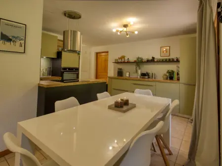 Appartement rénové avec WiFi près du ski-bus, Appartement 6 personnes à Morillon Village - Photo 2