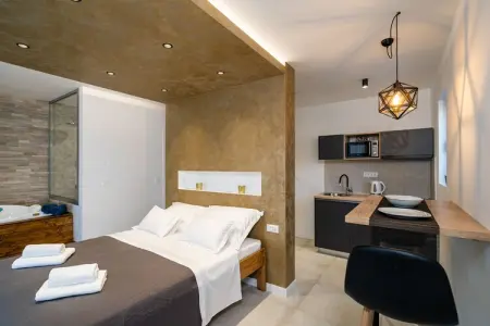 Apartments Villa Arcadia - Studio Apartment with Hot Tub and Shared Swimming Pool A1, Apartments Villa Arcadia - Studio Apartment with Hot Tub - Photo 3