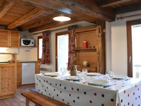 Chalet typique 8 personnes à Méribel, calme et pittoresque - Photo 9