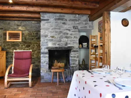 Chalet typique 8 personnes à Méribel, calme et pittoresque - Photo 11
