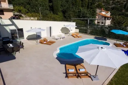 Villa Dupcic - Five-Bedroom Villa with Private Pool and Sea View, Five Bedroom Villa with Private Pool & Sea View - Photo 8