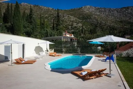 Villa Dupcic - Five-Bedroom Villa with Private Pool and Sea View, Five Bedroom Villa with Private Pool & Sea View - Photo 9