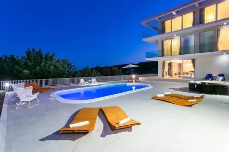 Villa Dupcic - Five-Bedroom Villa with Private Pool and Sea View, Five Bedroom Villa with Private Pool & Sea View - Photo 19