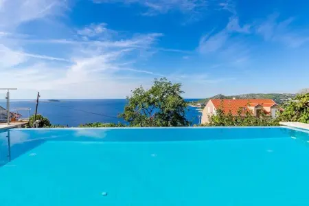 Villa Art Gallery - Six Bedroom Villa with Terrace and Swimming Pool, Six Bedroom Villa with Terrace and Swimming Pool - Photo 1