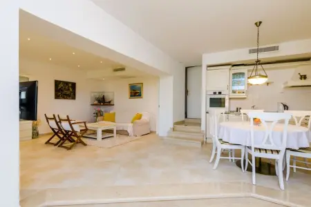 Villa Art Gallery - Six Bedroom Villa with Terrace and Swimming Pool, Six Bedroom Villa with Terrace and Swimming Pool - Photo 6