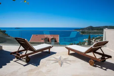 Villa Art Gallery - Six Bedroom Villa with Terrace and Swimming Pool, Six Bedroom Villa with Terrace and Swimming Pool - Photo 40