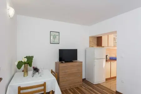 Apartments Djurkovic - One-Bedroom Apartment with Shared Terrace and Sea View, Apartments Djurkovic - One-Bedroom Apartment with Shared Terrace and Sea View - Photo 1