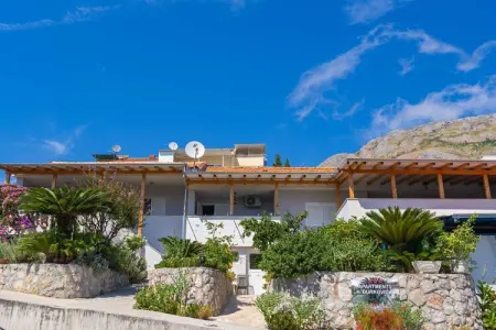 Apartments Djurkovic - One-Bedroom Apartment with Shared Terrace and Sea View, Apartments Djurkovic - One-Bedroom Apartment with Shared Terrace and Sea View - Photo 17
