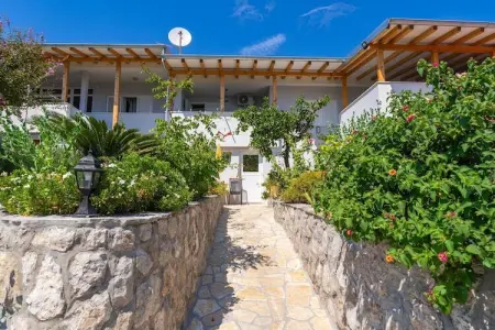 Apartments Djurkovic - One-Bedroom Apartment with Shared Terrace and Sea View, Apartments Djurkovic - One-Bedroom Apartment with Shared Terrace and Sea View - Photo 19