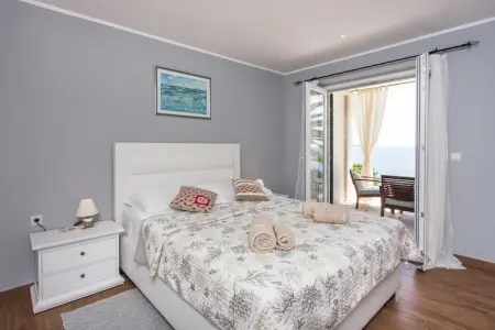 Villa Mirjana - One Bedroom Apartment with Terrace and Sea View (Palma), Villa Mirjana - One Bedroom Apartment with Terrace and Sea View (Palma) - Photo 9