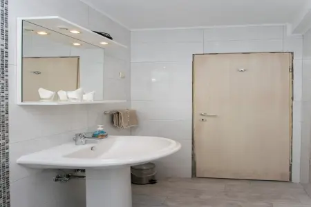 Villa Mirjana - Studio Apartment with Terrace and Sea View (Bogumila), Villa Mirjana - Studio Apartment with Terrace and Sea View (Bogumila) - Photo 7