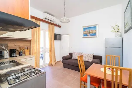 Apartments Senjo - One Bedroom Apartment with Balcony and Sea View (4 adults) (Apartman 3), Apartments Senjo - One Bedroom Apartment with Balcony and Sea View (4 adults) (Apartman 3) - Photo 3