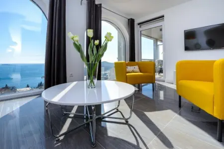 Apartments Villa Capitano - Two Bedroom Apartment with Balcony and Sea View (ŽUTI), Apartments Villa Capitano - Two Bedroom Apartment with Balcony and Sea View (ŽUTI) - Photo 1