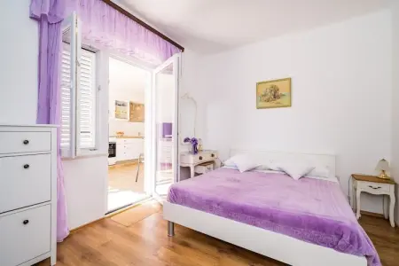 Guest House Villa Nina- Two Bedroom Apartment  with  Terrace and Sea View (Apt67), Guest House Villa Nina- Two Bedroom Apartment  with  Terrace and Sea View (Apt67) - Photo 7
