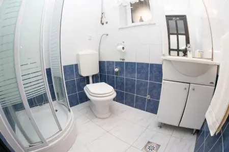 Guest House Kusalo-  Basic Triple Room with Patio (Soba 3), Guest House Kusalo-  Basic Triple Room with Patio (Soba 3) - Photo 7
