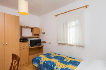 Apartment Jele - Two Bedroom Apartment with Balcony and Garden View, Apartment Jele - Two Bedroom Apartment with Balcony and Garden View - Photo 8