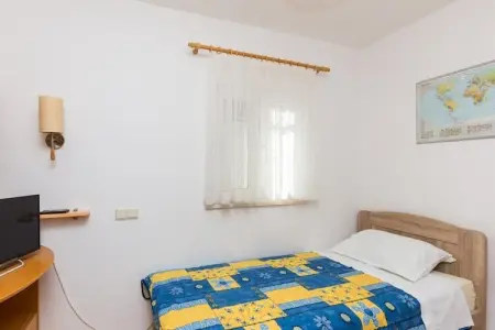 Apartment Jele - Two Bedroom Apartment with Balcony and Garden View, Apartment Jele - Two Bedroom Apartment with Balcony and Garden View - Photo 9