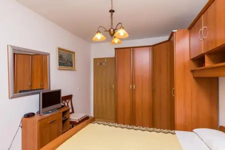 Apartment Jele - Two Bedroom Apartment with Balcony and Garden View, Apartment Jele - Two Bedroom Apartment with Balcony and Garden View - Photo 12