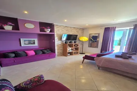 Villa Adrian - Six Bedroom Villa with Swimming pool and Sea View, Villa Adrian - Six Bedroom Villa with Swimming pool and Sea View - Photo 58