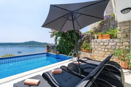 Villa Adrian - Six Bedroom Villa with Swimming pool and Sea View, Villa Adrian - Six Bedroom Villa with Swimming pool and Sea View - Photo 81