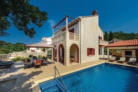 Villa Anka - Five-Bedroom Villa with Terrace and Swimming Pool, Villa Anka - Five-Bedroom Villa with Terrace and Swimming Pool - Photo 24