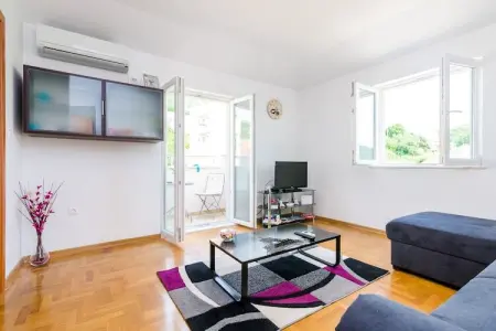 Ana Apartment - One Bedroom Apartment with Balcony, Ana Apartment - One Bedroom Apartment with Balcony - Photo 2