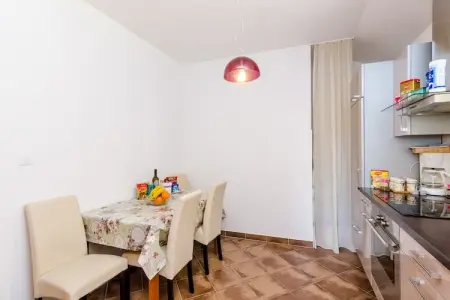 Ana Apartment - One Bedroom Apartment with Balcony, Ana Apartment - One Bedroom Apartment with Balcony - Photo 6