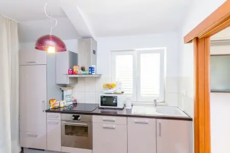 Ana Apartment - One Bedroom Apartment with Balcony, Ana Apartment - One Bedroom Apartment with Balcony - Photo 8