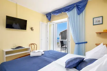 Rooms Tupina by Paulina - Standard Double Room with Balcony and Sea View (Room 3), Rooms Tupina by Paulina - Standard Double Room with Balcony and Sea View (Room 3) - Photo 18