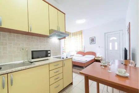 Villa Borna Apartments- Deluxe Studio Apartment (2 Adults) - br. 3, Villa Borna Apartments - Deluxe Studio Apartment (2 Adults) - br. 3 - Photo 1
