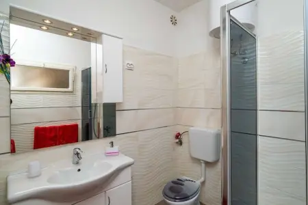 Apartments & Rooms Mara & Petrunjela - Studio Apartment with Balcony and Sea View (Studio s balkonom) - BR. 2, Apartments & Rooms Mara & Petrunjela - Studio Apartment with Balcony and Sea View - Photo 9