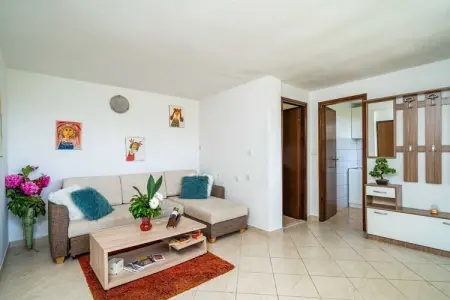 Apartments & Rooms Mara & Petrunjela - One Bedroom Apartment with Garden  (Apartman s pogledom na vrt) - BR. 6, Apartments & Rooms Mara & Petrunjela - One Bedroom Apartment with Garden - Photo 9