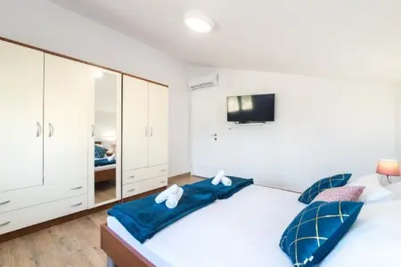 Apartments Mistral - Three Bedroom Apartment with Balcony and Shared Swimming Pool A2, Apartments Mistral - Three Bedroom Apartment with Balcony and Shared Pool - Photo 8