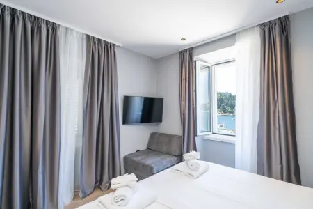 Apartments Villa Royale - Studio Apartment with Sea View - 1, Apartments Villa Royale - Studio Apartment with Sea View - Photo 7