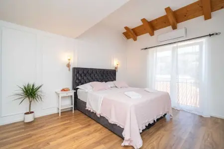 Villa Aura - Comfort double room, Villa Aura - Executive Business room - Photo 12