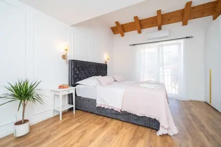 Villa Aura - Comfort double room, Villa Aura - Executive Business room - Photo 15