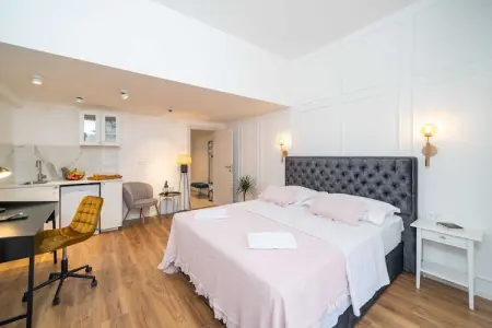 Villa Aura - Comfort double room, Villa Aura - Executive Business room - Photo 18
