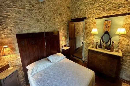 Borgo Bucatra Tramonto, Maison en pierre à Chiatri avec vue sur lac - Photo 19