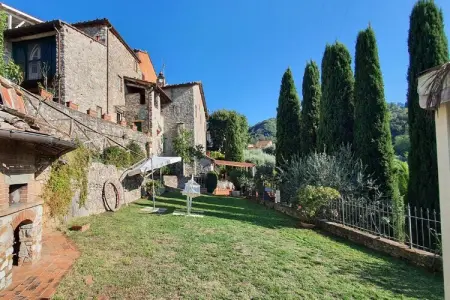 Borgo Bucatra Tramonto, Maison en pierre à Chiatri avec vue sur lac - Photo 25