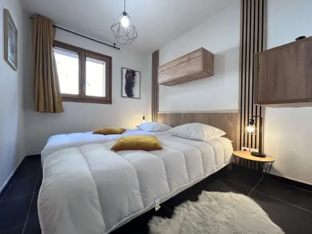 Appartement lumineux 2 chambres avec terrasse et garage privé à Briançon - Photo 4