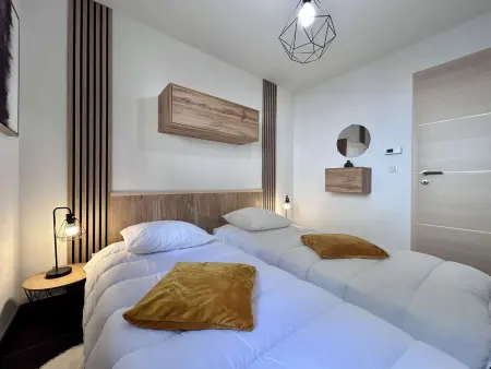 Appartement lumineux 2 chambres avec terrasse et garage privé à Briançon - Photo 13
