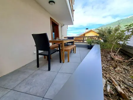 Appartement lumineux 2 chambres avec terrasse et garage privé à Briançon - Photo 25
