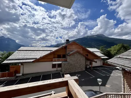 Appartement lumineux 2 chambres avec terrasse et garage privé à Briançon - Photo 31