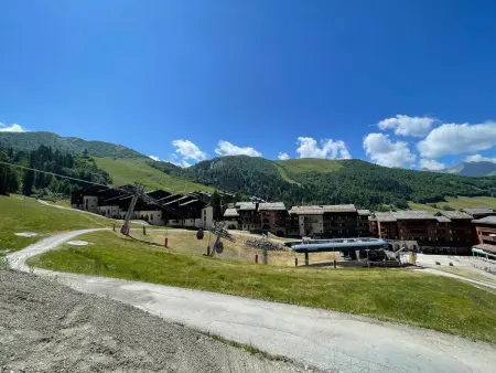Valmorel: 2 Pièces au Pied des Pistes, Balcon, Cuisine équipée - Photo 12