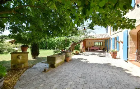 Maison 12 personnes à Arles - Photo 1