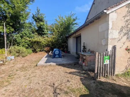 Deux maisons berrichonnes avec jardin privatif et cour partagée, idéale pour les groupes - Photo 17